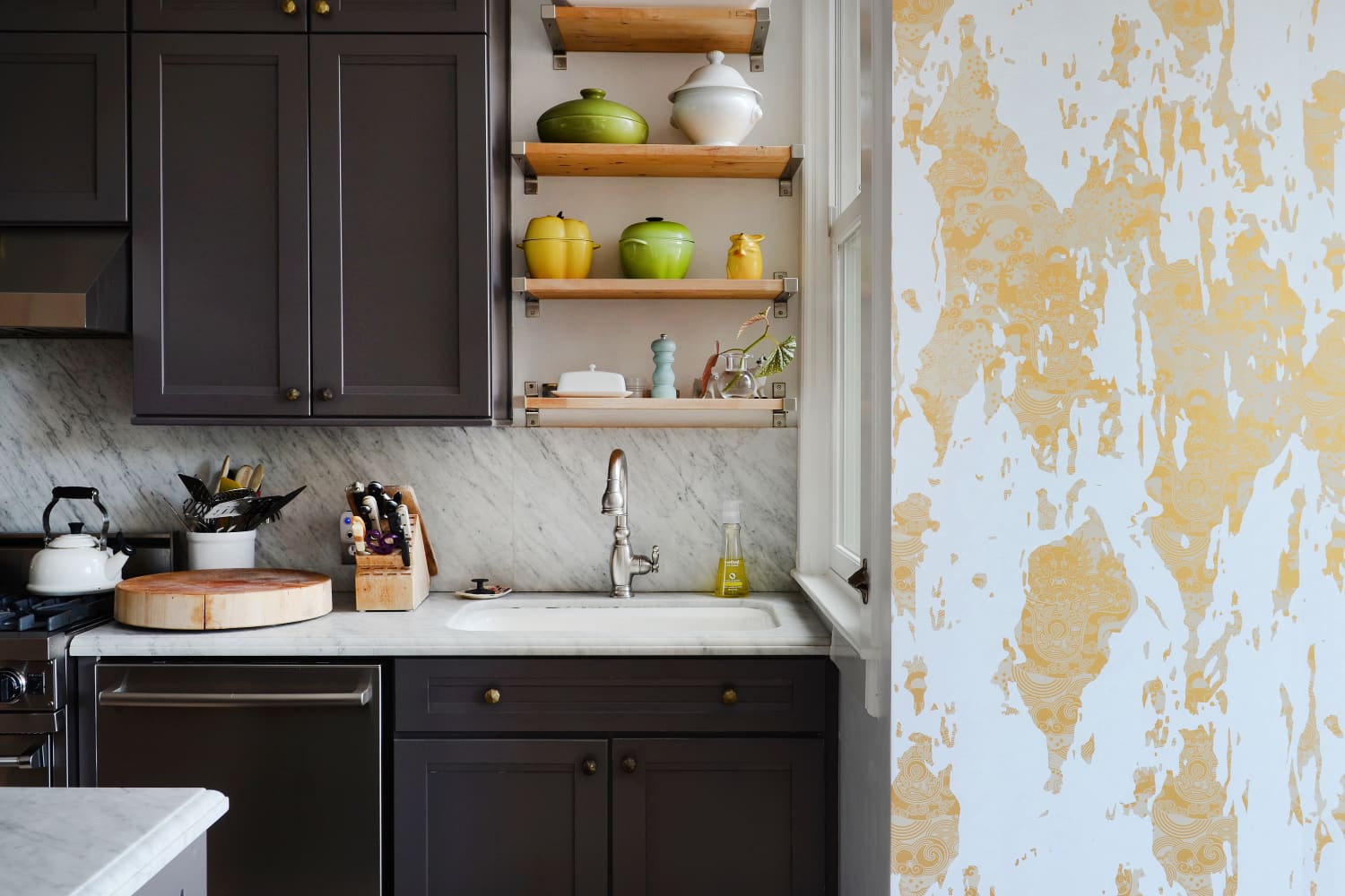 The Most Useful Home Items Under 100, According to Reddit Apartment